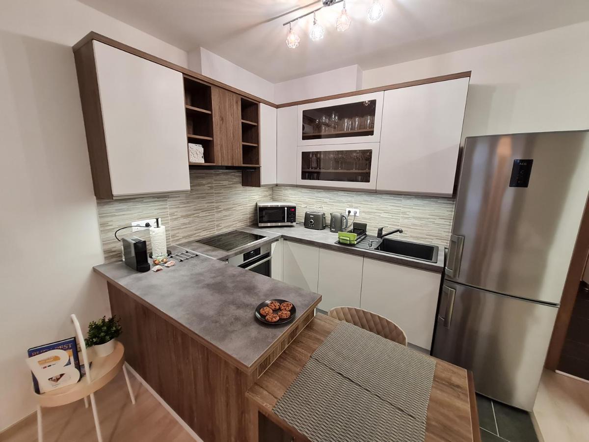 Vileo50 Apartment Budapest Exteriör bild